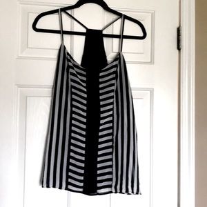 NY&Co: black and white striped flowy top